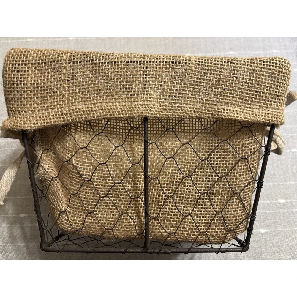 Rustic Country Farmhouse-style wire storage basket with removable burlap liner